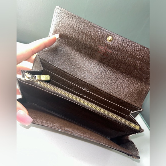 Louis Vuitton Damier Ebene Sarah Wallet CA2077 - Picture 4 of 12